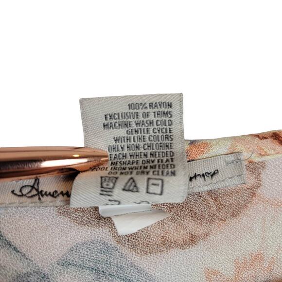 Floral Peasant Top - Picture 4 of 10